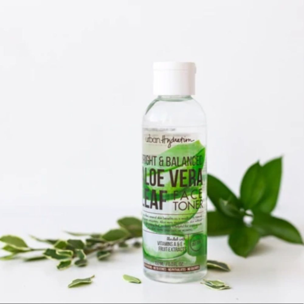 Bundle of 2! Urban Hydration Bright & Balanced Aloe Vera Face Toners - Picture 2 of 5